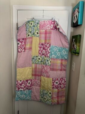 Pottery barn Kids crib quilt